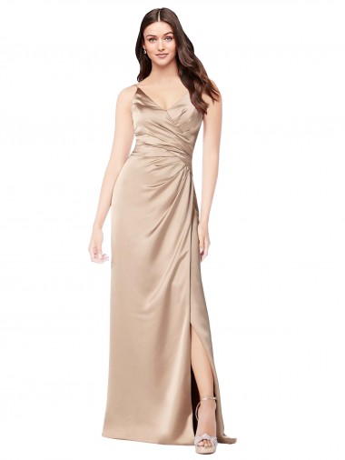 Günstige Champagner Rosa A-Linien Spaghetti-Träger V-Ausschnitt Seidiger Satin Lange Formale Brautjungfernkleider / Abendkleider / Abiballkleider