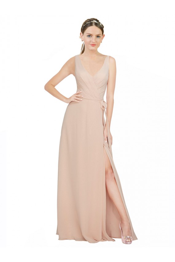 Günstige Rosa 114 A-Linien V-Ausschnitt Chiffon Lange Brautjungfernkleider