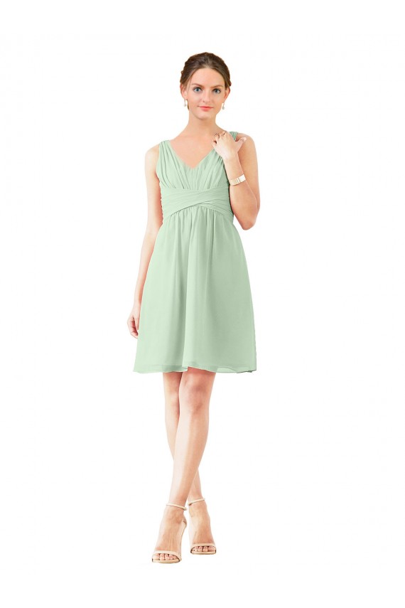 Günstige Salbeigrün A-Linien V-Ausschnitt Knielang Chiffon Kurze Brautjungfernkleider / Cocktailkleider / Heimkehr Kleider
