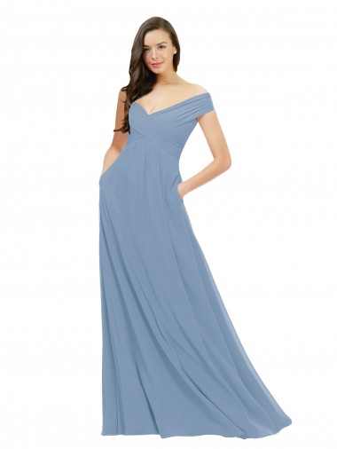 Günstige Staubiges Blau A-Linien Off-Schulter Chiffon Lange Brautjungfernkleider